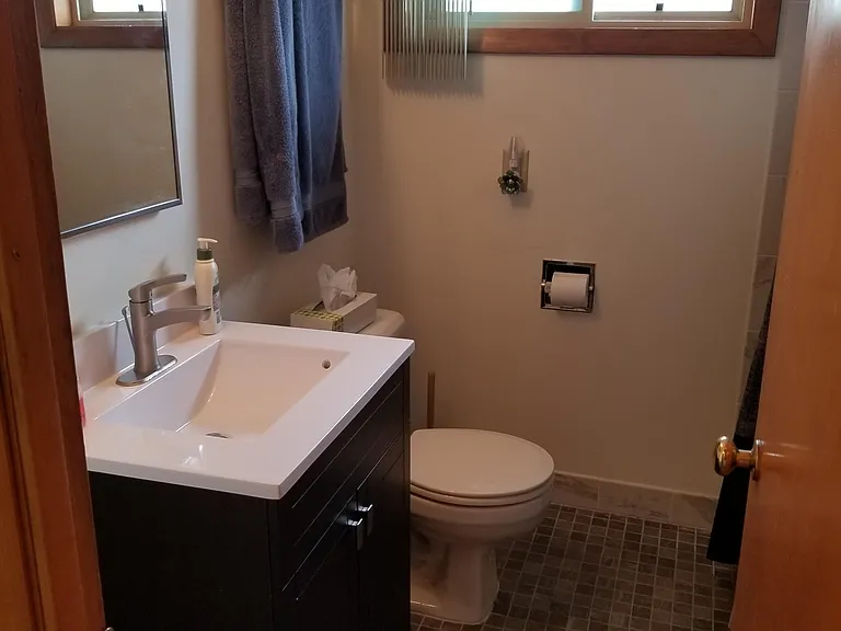 W169N8884 Hoyt Dr #13 — Photo 5