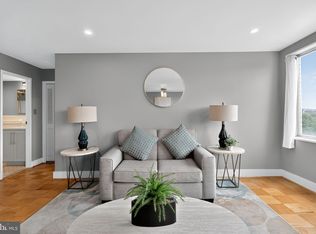 10201 Grosvenor Pl APT 1425, Rockville, MD