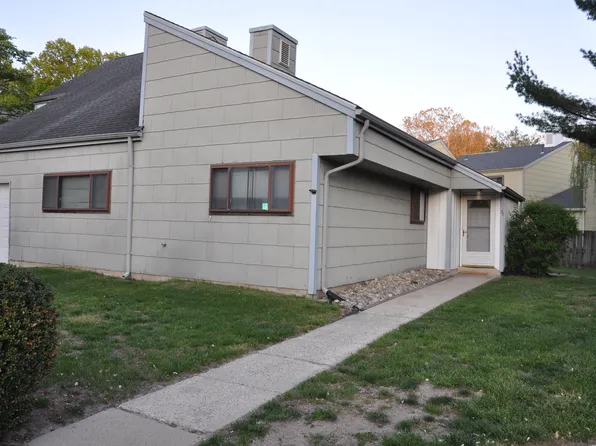 37 Chiswick Dr, Lindenwold, NJ 08021