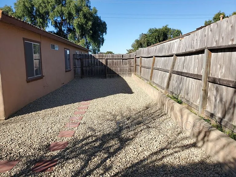 924 N O St — Photo 12