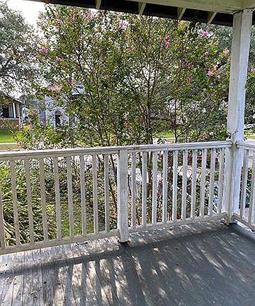 2nd image of 3111 Louisiana Avenue Pkwy APT A