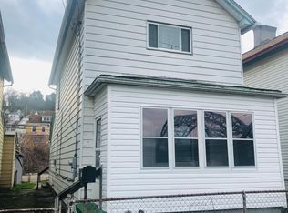 715 Harriet St, Mc Kees Rocks, PA 15136