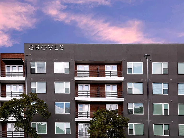 Groves South Lamar — Photo 30
