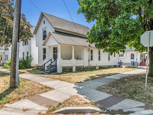 832 11th St NW, Grand Rapids, MI 49504