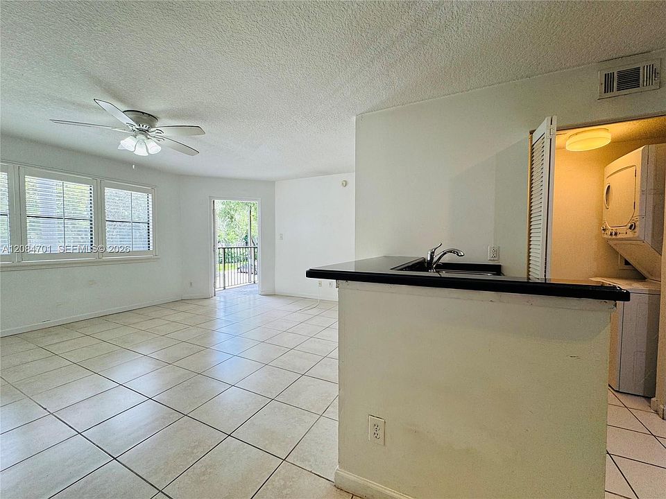1st image of 630 S Park Rd #293