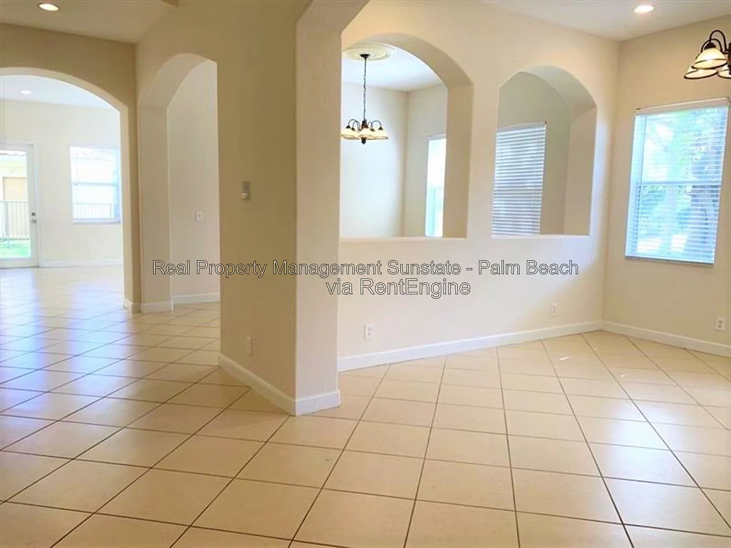 5 bed, 4.5 bath, 4314 sqft, $4,425 — Photo 4