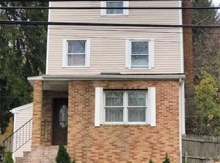 193 Mill River Rd, Oyster Bay, NY 11771