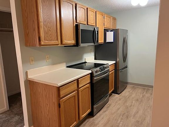 2nd image of 166 Heritage Dr #166