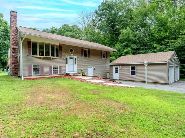 306 Wash Pond Road, Hampstead, NH 03841