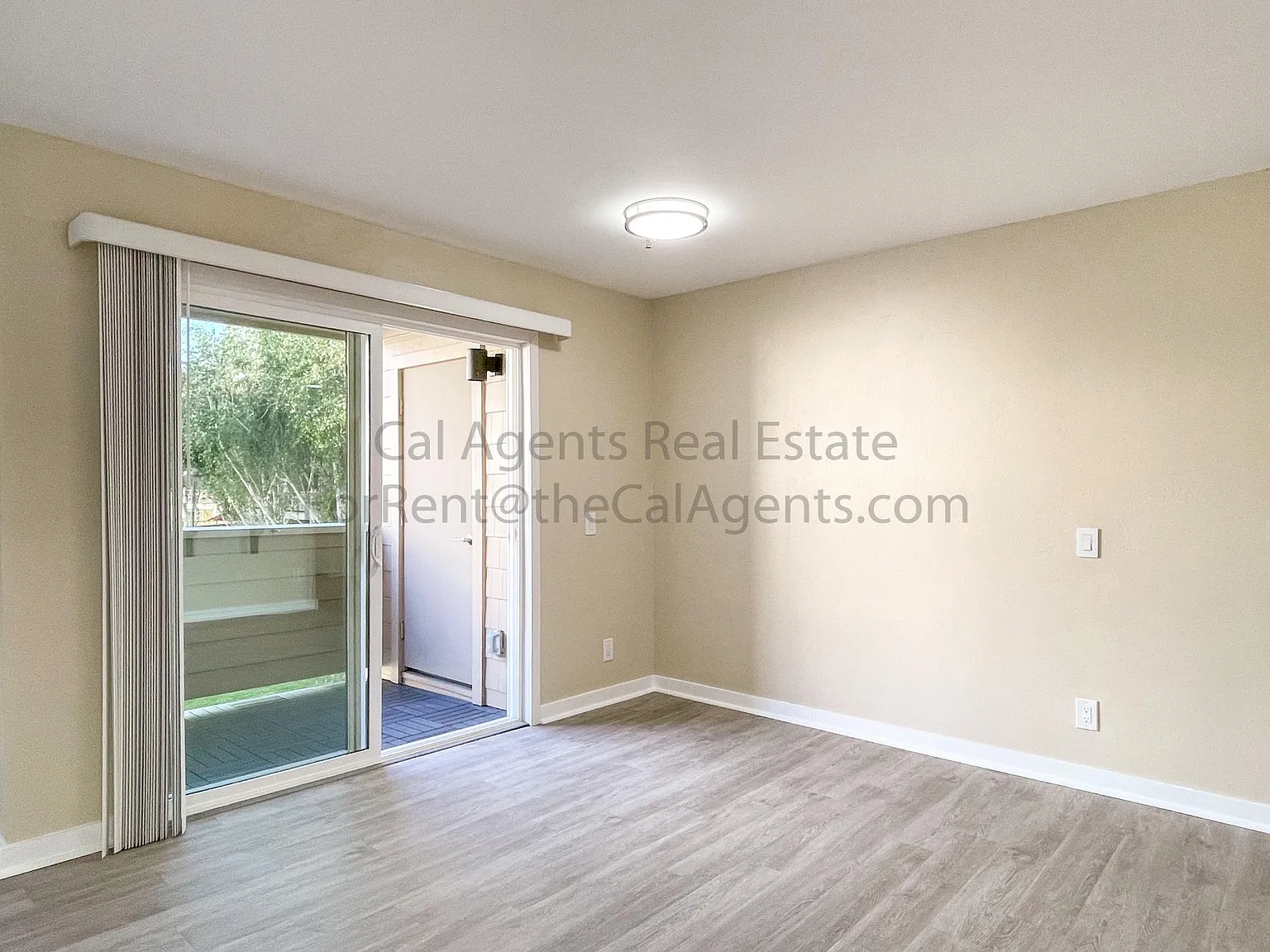 2 bed, 1104 sqft, $3,300 — Photo 4