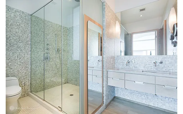 Rented by Douglas Elliman | media 16