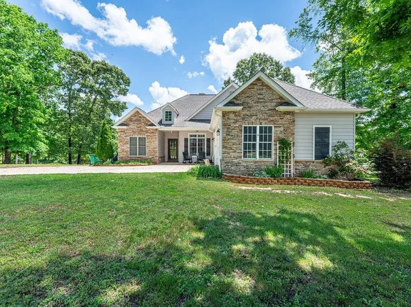 225 Cane Creek Way, Campobello, SC 29322