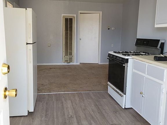 2nd image of 519 NE 9th Ave