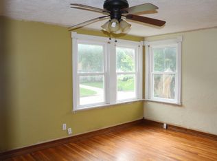 917 S Holyoke Ave, Wichita, KS 67218