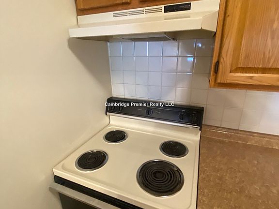 5th image of 148 Sycamore St APT 8