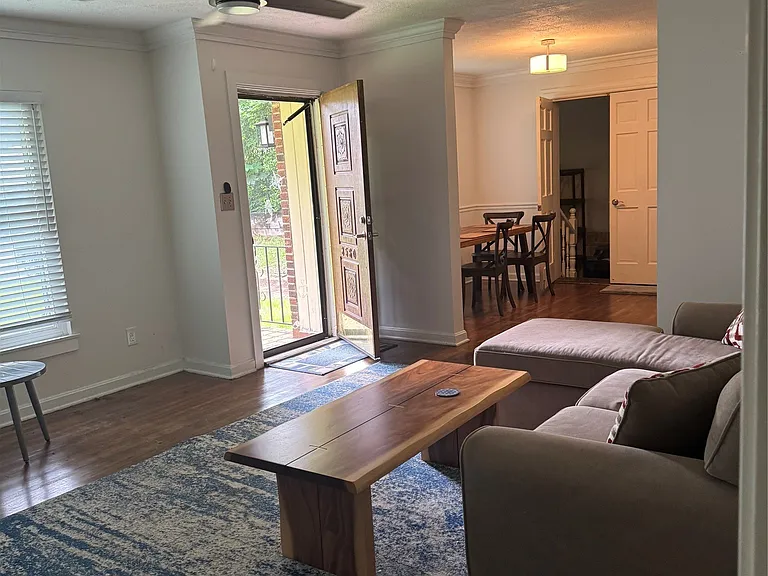 3560 N Georgetown Dr — Photo 4