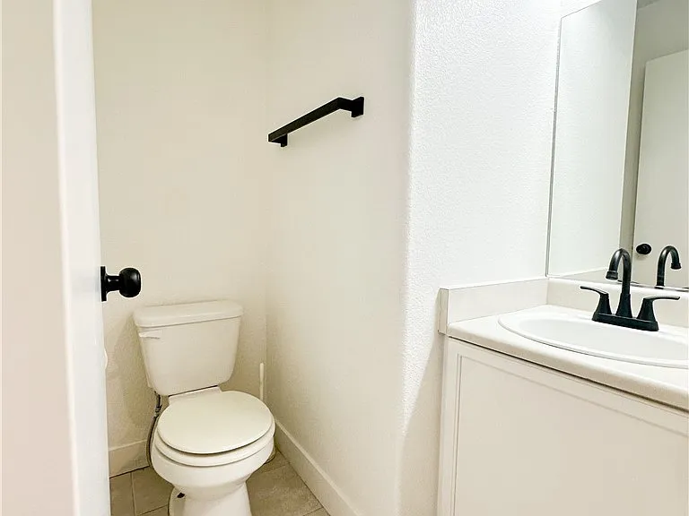 2524 Adelante Ave #106 — Photo 11