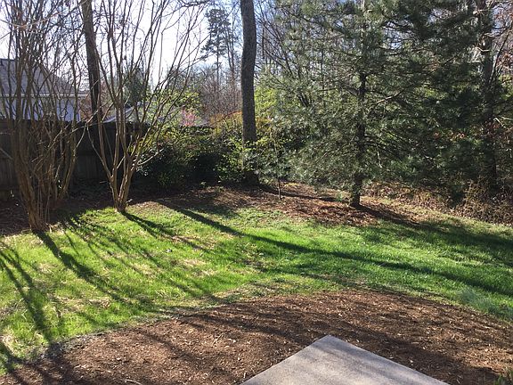 5th image of 6110 Waterbury Ln
