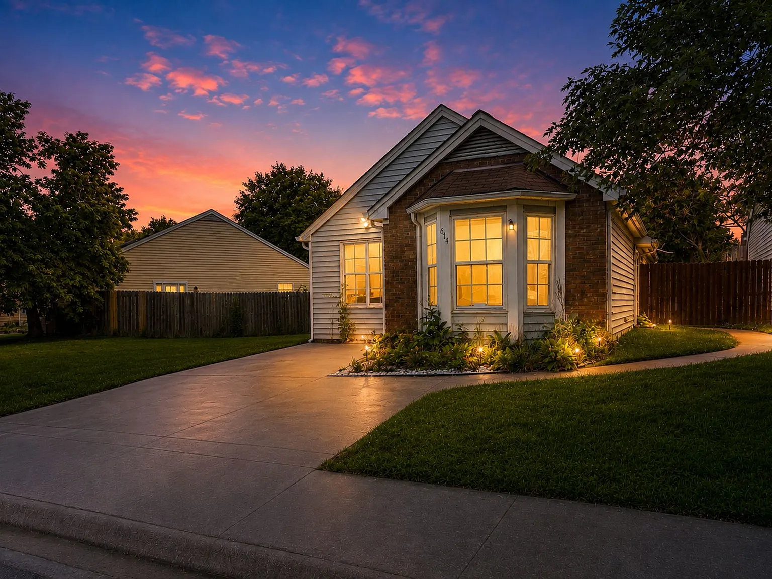 3 bed, 2.0 bath, 1244 sqft, $2,150 — Photo 4