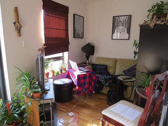 4th image of 120 Leonard St APT 3