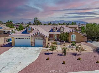 12237 Braeburn Rd, Apple Valley, CA 92308