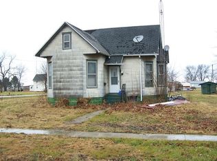 206 W Walter St, Strawn, IL 61775