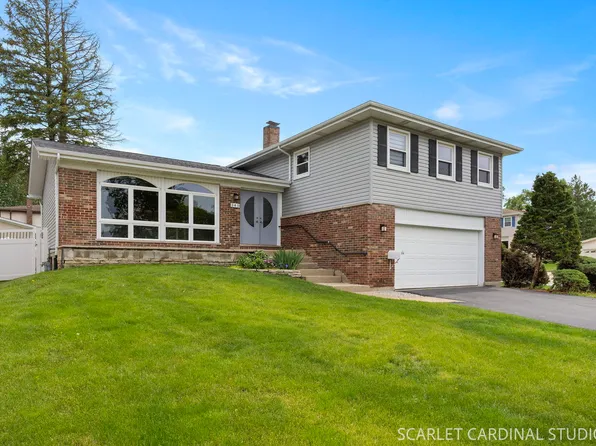 345 Hillcrest Ln, Lombard, IL 60148