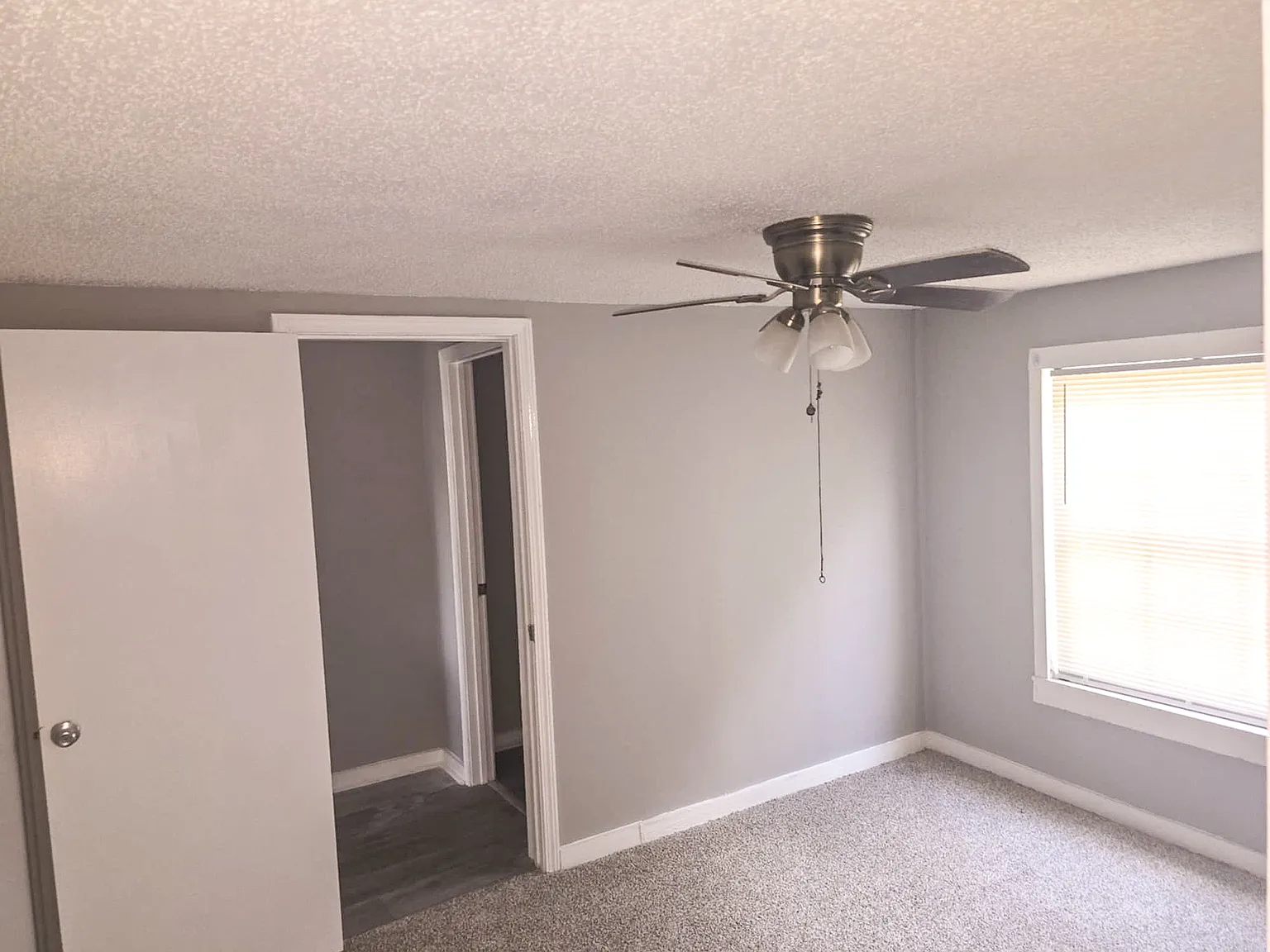 3 bed, 800 sqft, $1,260 — Photo 4