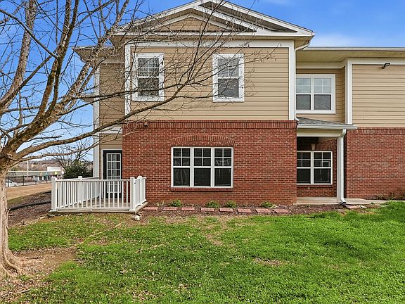 3rd image of 5102 Regency Ct