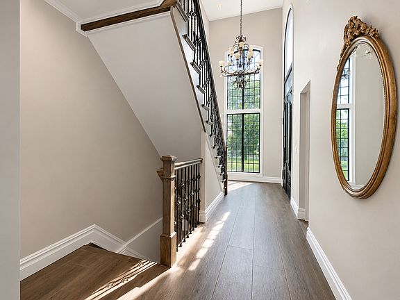 2nd image of 368 Sleight Ave