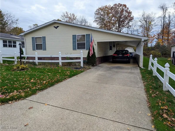 76 Cardinal Dr, Hiram, OH 44234
