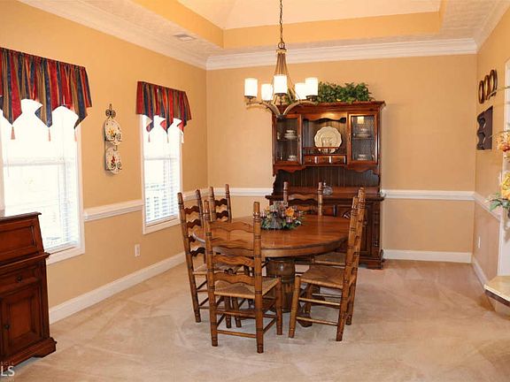 5th image of 1052 Shumard Ln