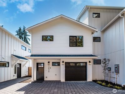 12520 2nd Avenue NE #B, Seattle, WA, 98125