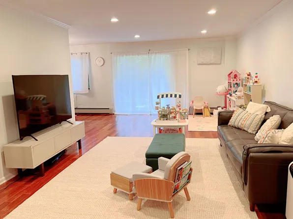 500 Central Park Ave APT 117, Scarsdale, NY 10583