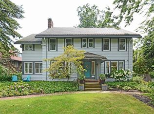 11307 Harbor View Dr, Cleveland, OH 44102