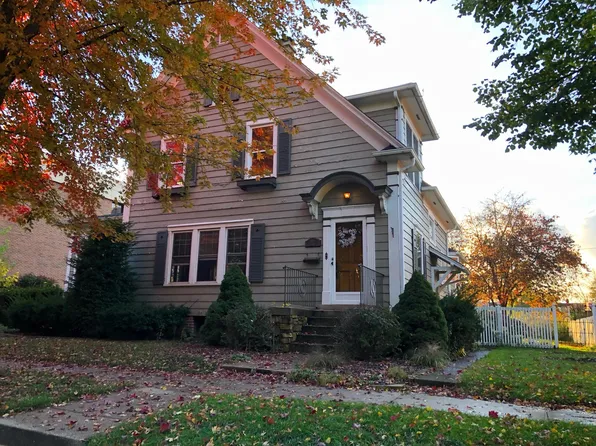 105 Michigan Ave, Valparaiso, IN 46383