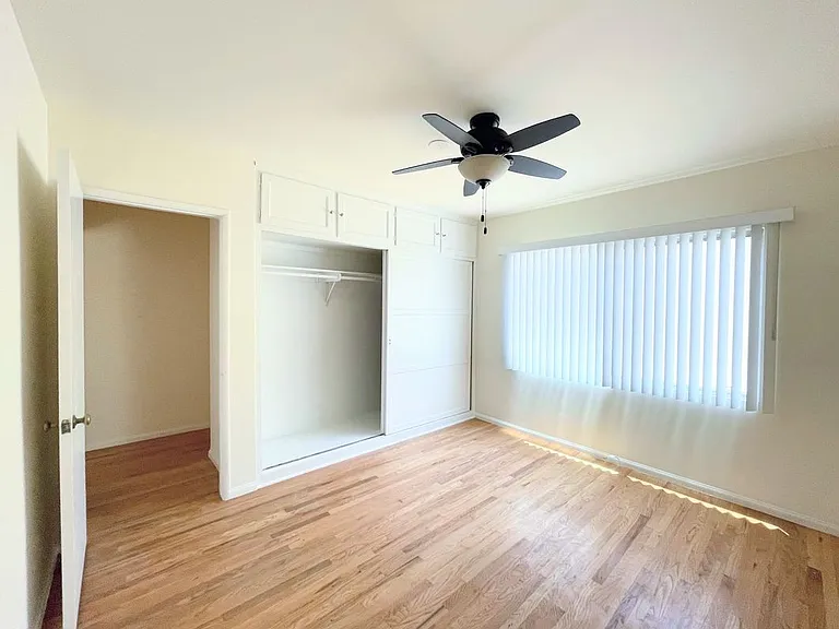 11230 Hortense St #4 — Photo 10