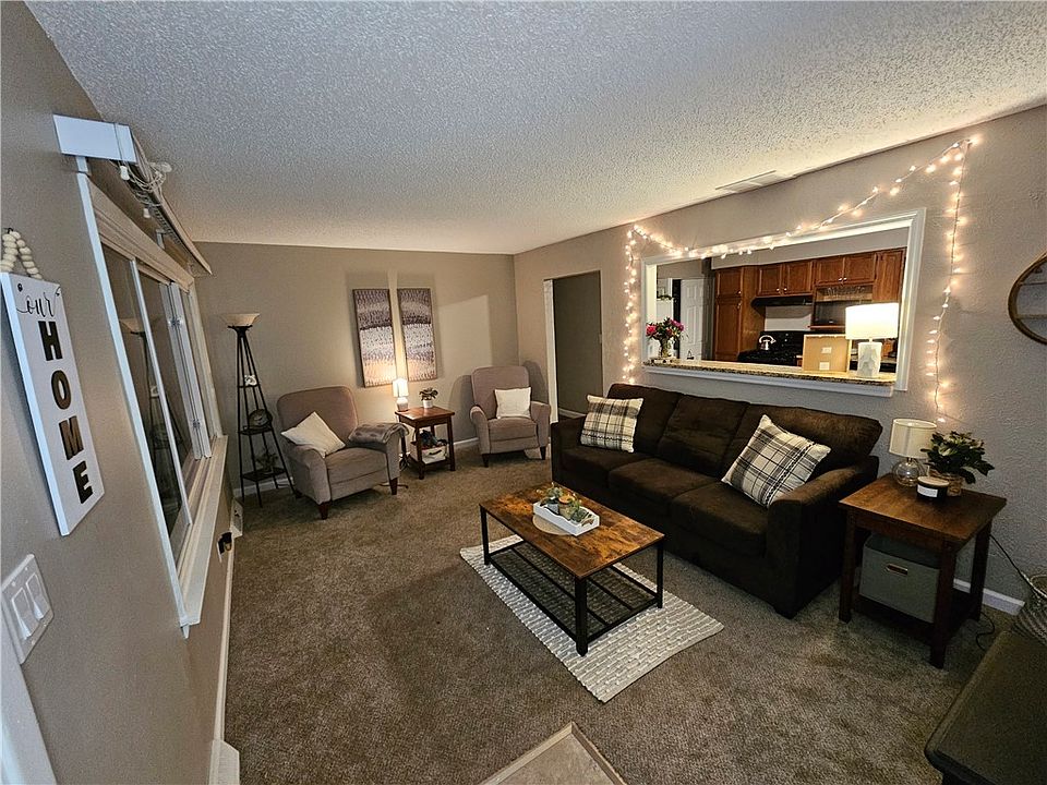 2nd image of 4869 Beacon Dr