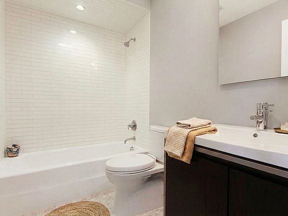 5th image of 65 1st Pl APT 2