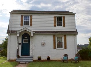 403 Pine Hill Dr, Elizabethton, TN 37643