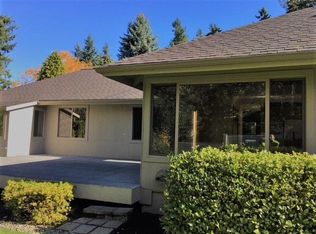 3985 99th Ave SE, Mercer Island, WA 98040