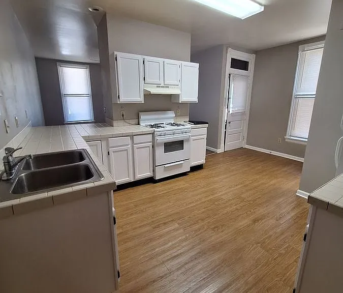 207 E Southern Ave #1 — Photo 10