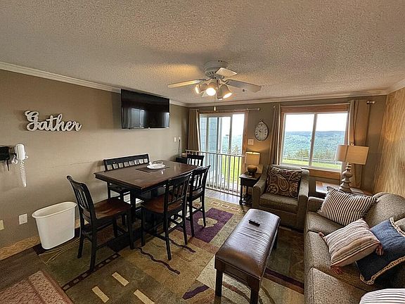 2nd image of 75 Mountain Lodge Ln #168