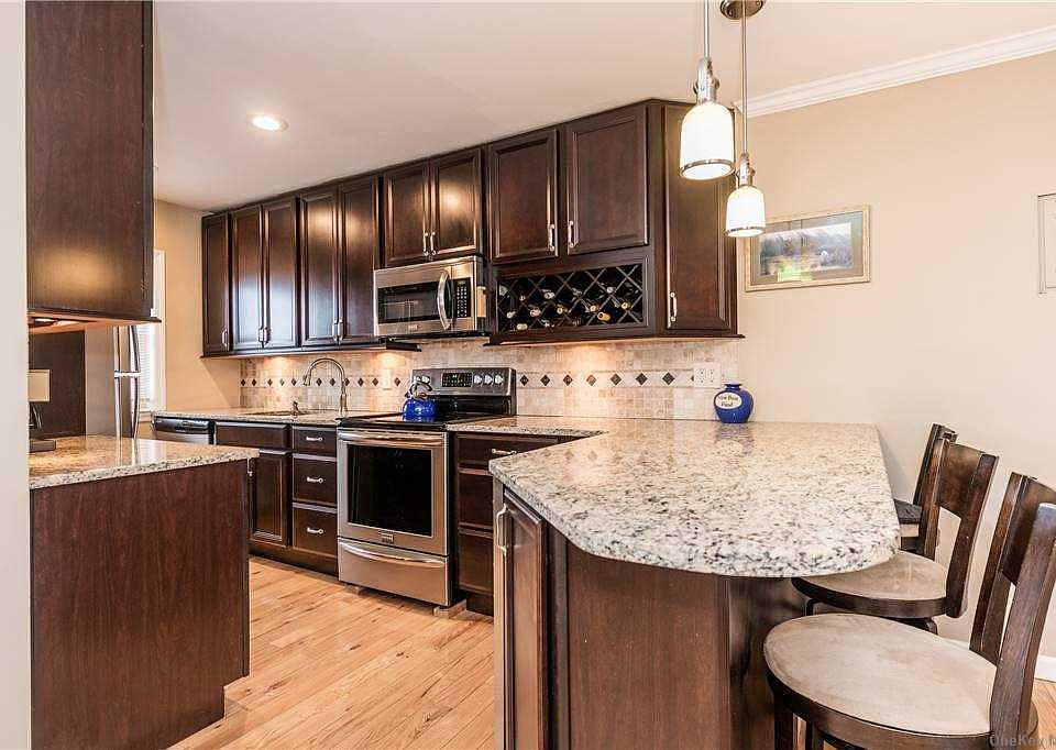 4 Rose Street UNIT 4B1, Oceanside, NY 11572 Zillow