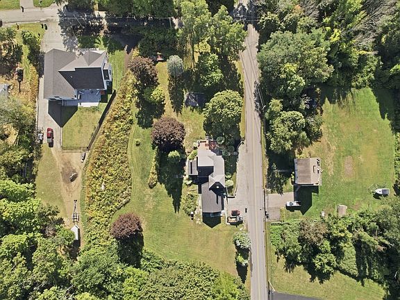 2nd image of 54 Seven Star Rd