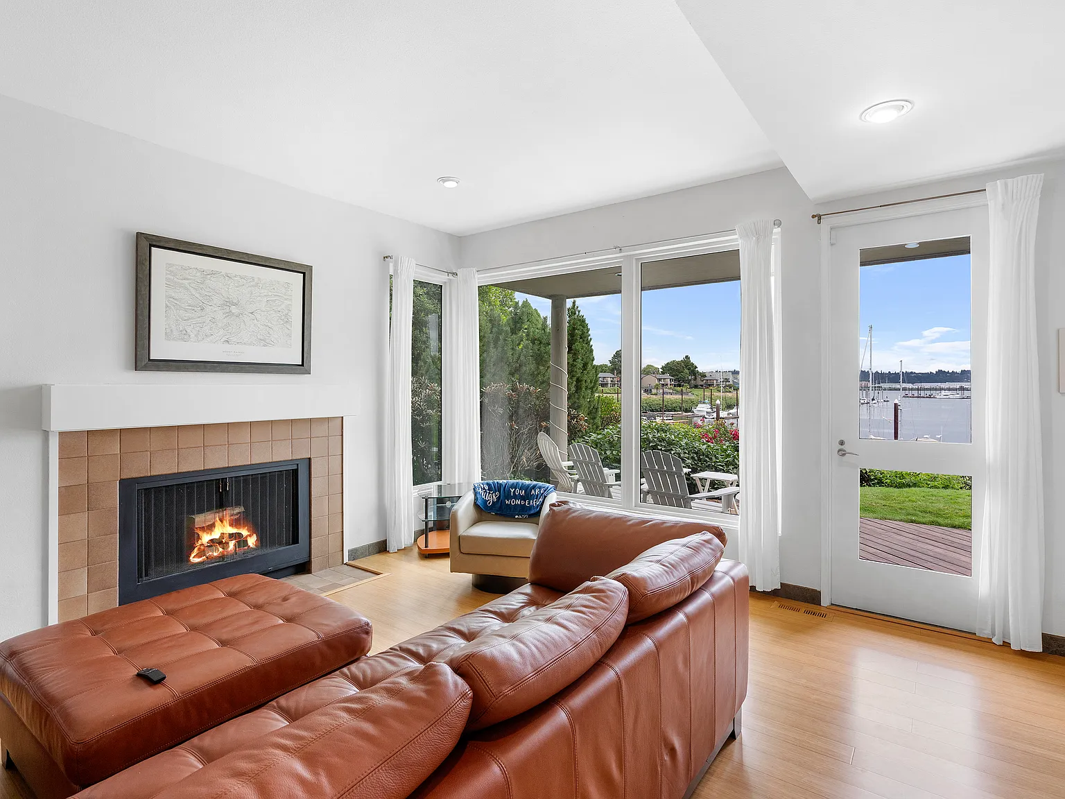 2 bed, 1663 sqft, $3,600 — Photo 2