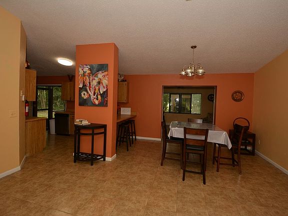 5th image of 107 Palmwood Dr
