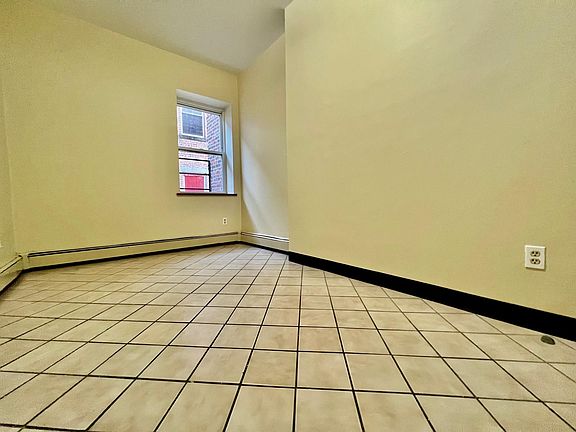 5th image of 163 N Broadway APT 2S