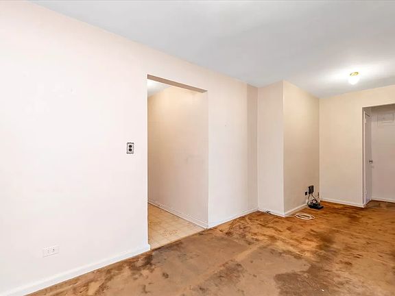 3rd image of 33-04 93rd St #6N