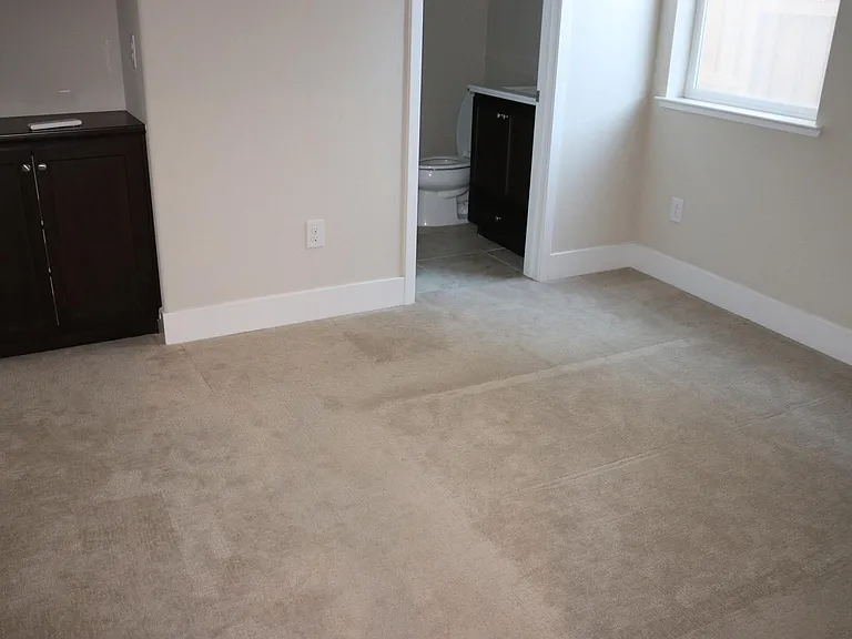 1086 S Jacobs Dr — Photo 6